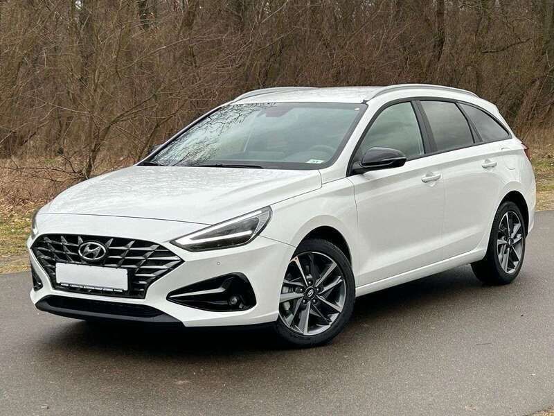 Serenity white mineraleffekt Gebraucht 2024 Hyundai i30 GO! Kombi | 25.490 € (Etwas zu teuer) - Bild 1/4