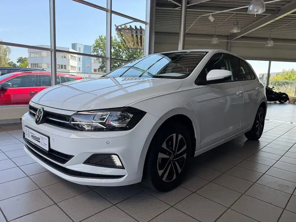 Gebraucht VW Polo Comfortline 95 PS (69 kW) 2021 Weiß Kleinwagen