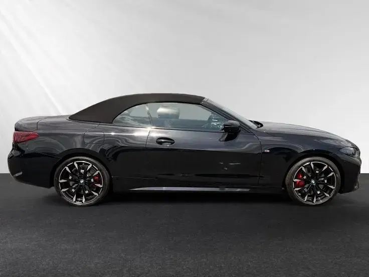 Neu BMW 420 Cabriolet M Sport 184 PS (135 kW) 2026 Black sapphire metallic Cabrio