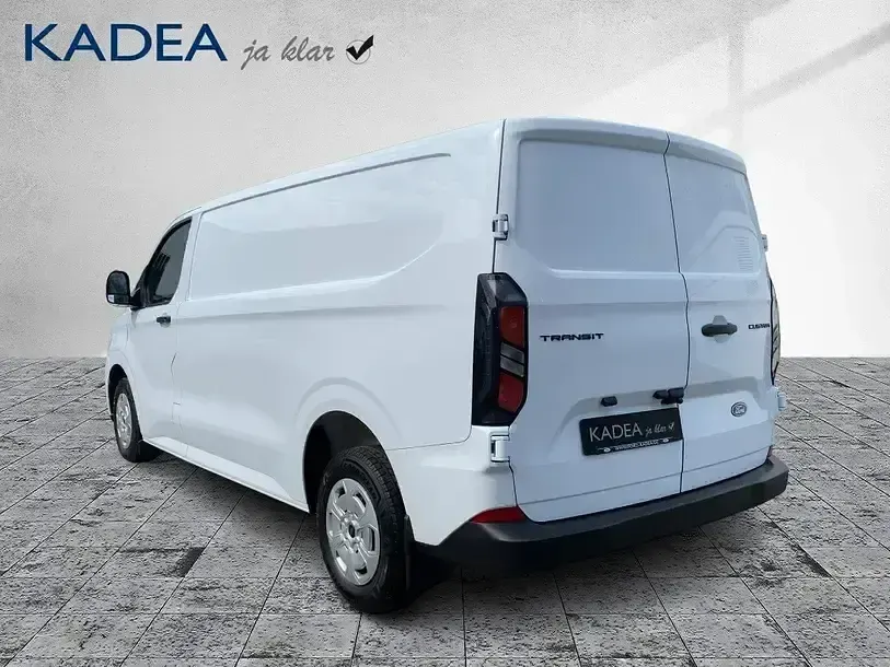 Usado Ford Transit Custom Trend 136 HP (100 kW) 2025 Branco Sedan