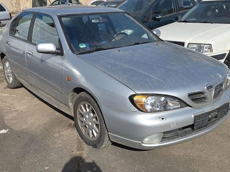 Gebraucht Nissan Primera Comfort 140 PS (102 kW) 2000 Silber Kombi