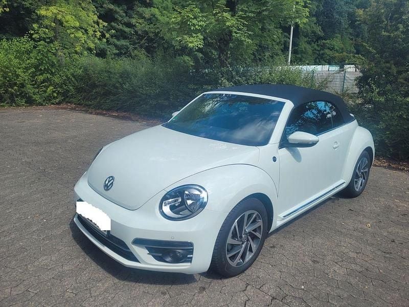 Gebraucht VW Beetle Sound 150 PS (110 kW) 2018 Weiß Kleinwagen