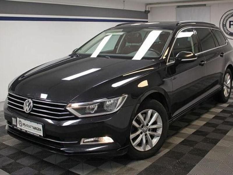 Schwarz Gebraucht 2015 VW Passat Kombi | 9.890 € (Guter Preis) - Bild 1/4