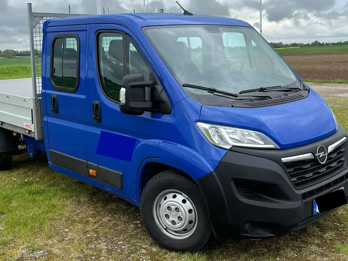 Używany Opel Movano 140 KM (102 kW) 2022 Niebieski Van