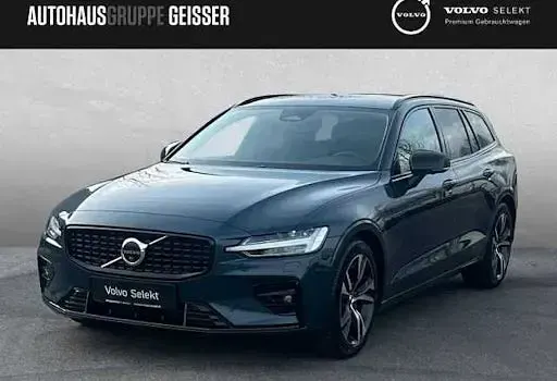 Gebraucht Volvo V60 Plus 197 PS (144 kW) 2025 Blau Kombi