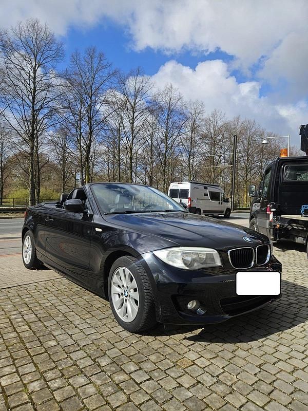 Używany BMW 120 Cabriolet 140 KM (102 kW) 2011 Czarny Kabriolet