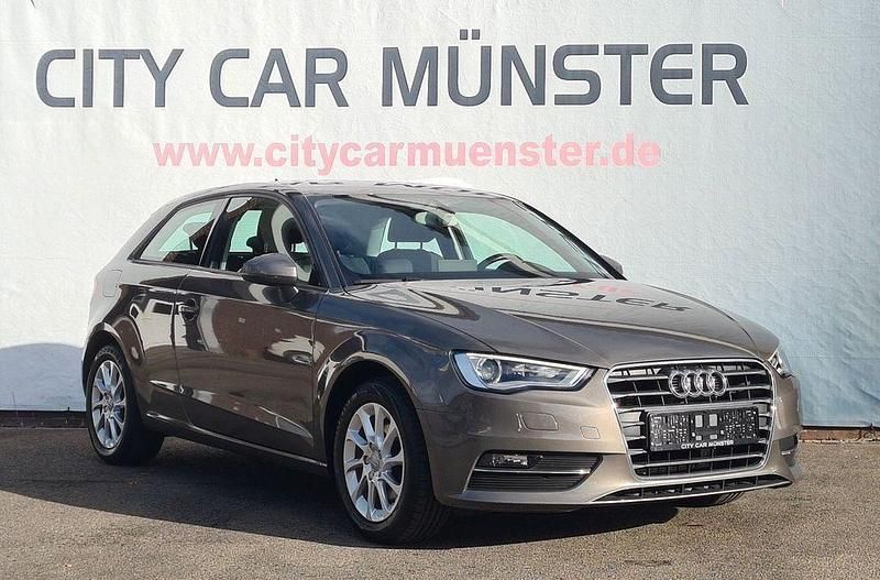 Gebraucht Audi A3 Attraction 110 PS (80 kW) 2015 Grau Limousine