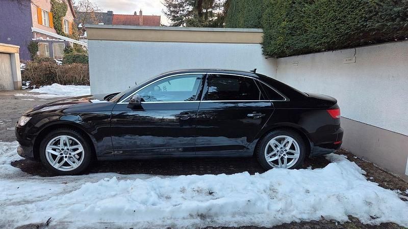 Gebraucht Audi A4 Sport 150 PS (110 kW) 2016 Schwarz Limousine