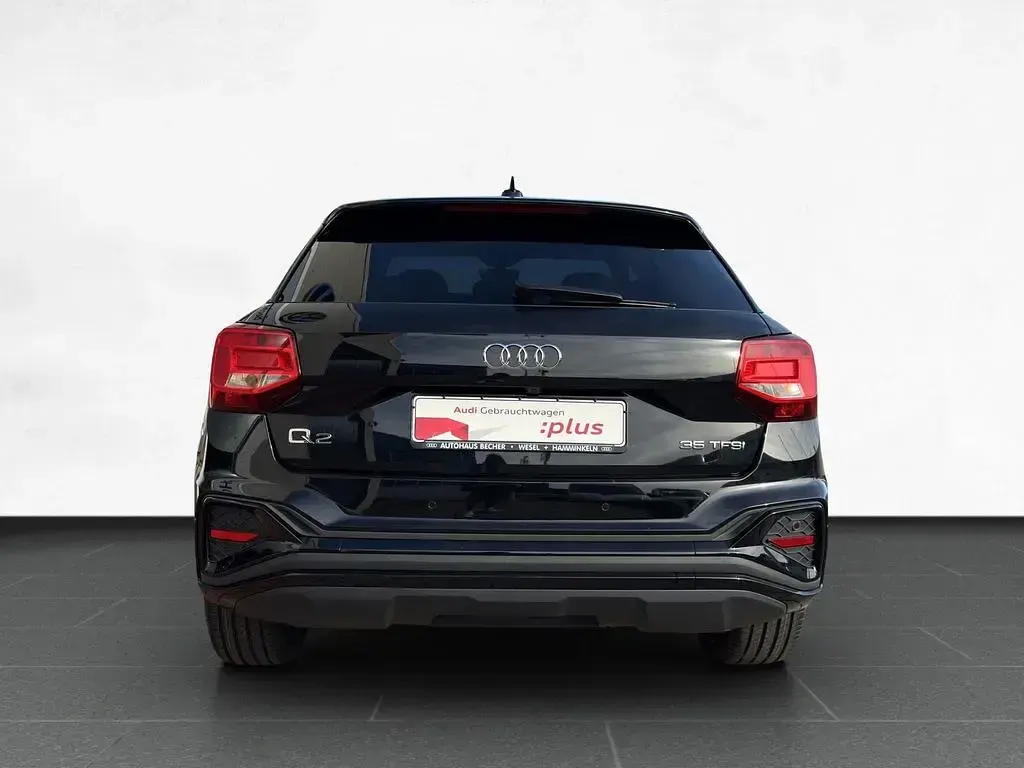 Gebraucht Audi Q2 S-Line 150 PS (110 kW) 2024 Schwarz SUV