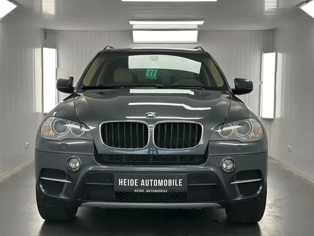 Gebraucht BMW X5 Sport Line 245 PS (180 kW) 2012 Grau SUV