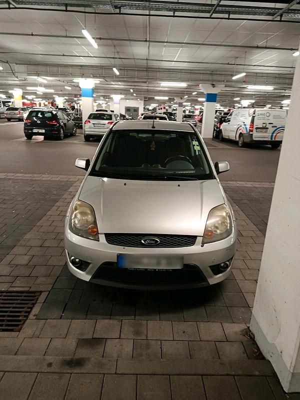 Gebraucht 2008 Ford Focus Kleinwagen | 1.200 € (Guter Preis) - Bild 1/4