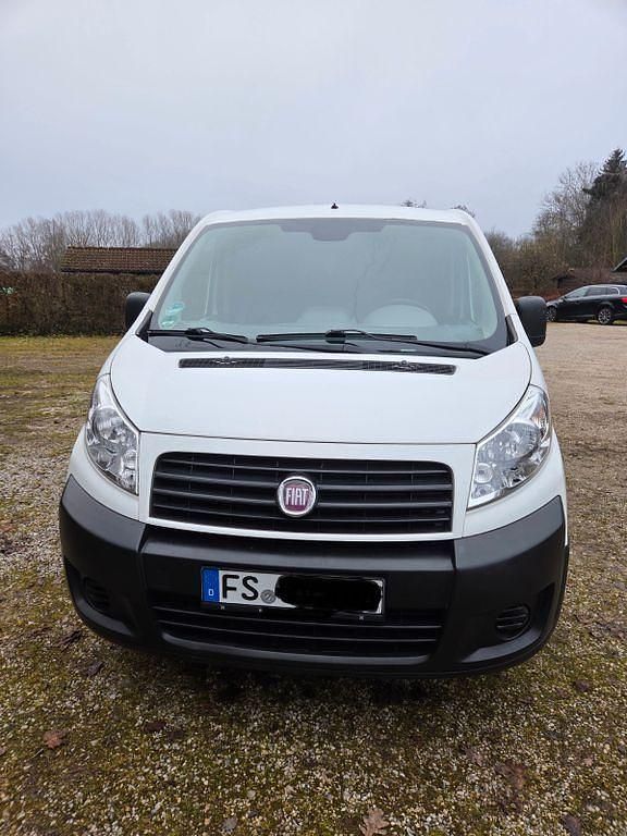 Gebraucht Fiat Scudo 128 PS (94 kW) 2013 Weiß Van