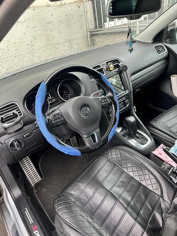 Gebraucht VW Golf VI 105 PS (77 kW) 2011 Grau Kleinwagen