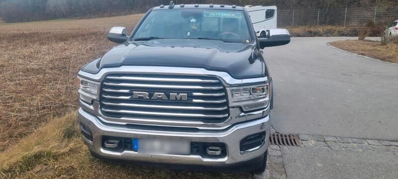 Schwarz Gebraucht 2021 RAM 2500 Abholung | 72.000 € - Bild 1/4