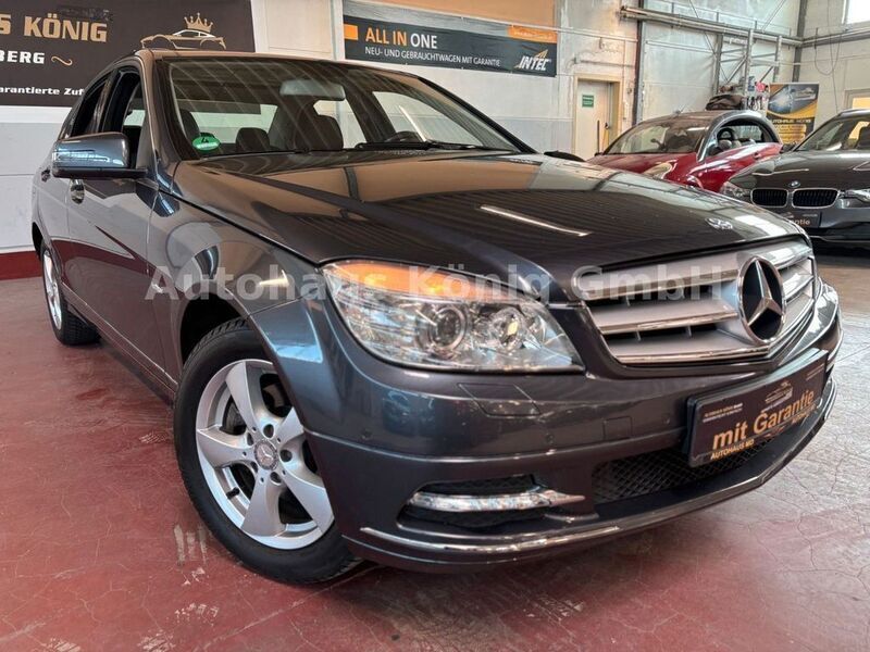Grau Gebraucht 2011 Mercedes C250 Limousine | 10.990 € (Guter Preis) - Bild 1/4