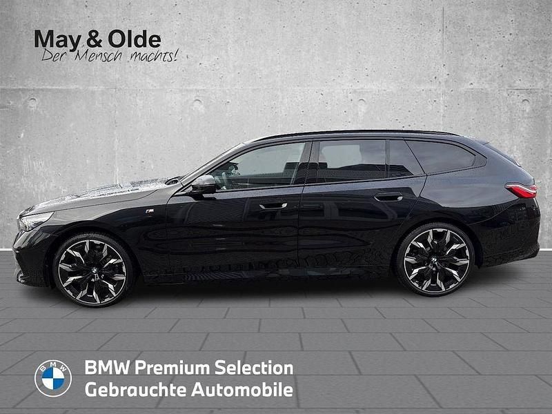 Gebraucht BMW 520 Performance 190 PS (139 kW) 2025 Schwarz Kombi