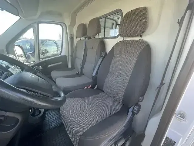 Gebraucht Peugeot Boxer Premium 140 PS (102 kW) 2021 Eisweiß Van