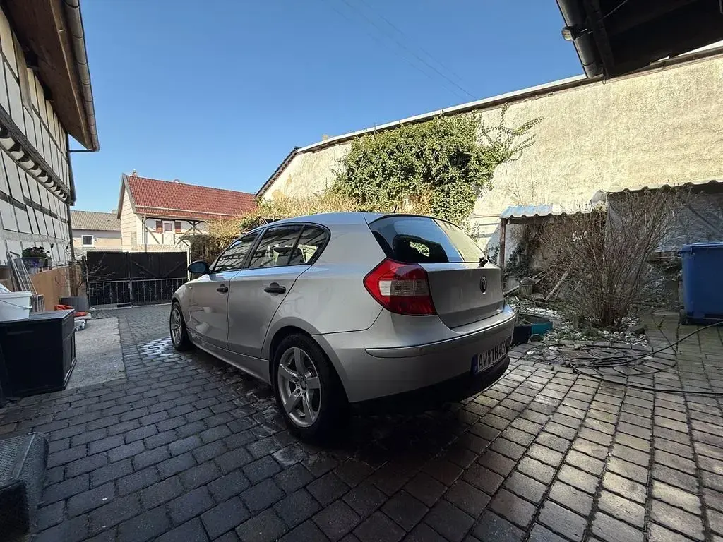 Gebraucht BMW 116 116 PS (85 kW) 2005 Silber Kleinwagen