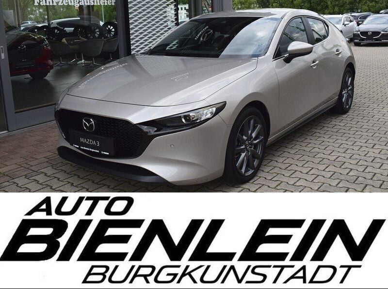 Silber Gebraucht 2023 Mazda 3 Selection Limousine | 21.900 € (Guter Preis) - Bild 1/4