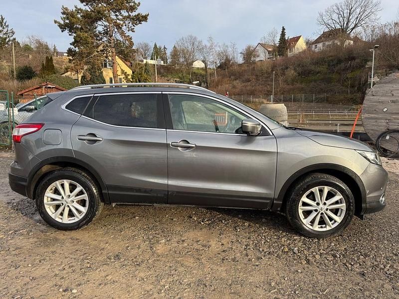 Gebraucht Nissan Qashqai Tekna 131 PS (96 kW) 2014 Gun metallic (m) SUV
