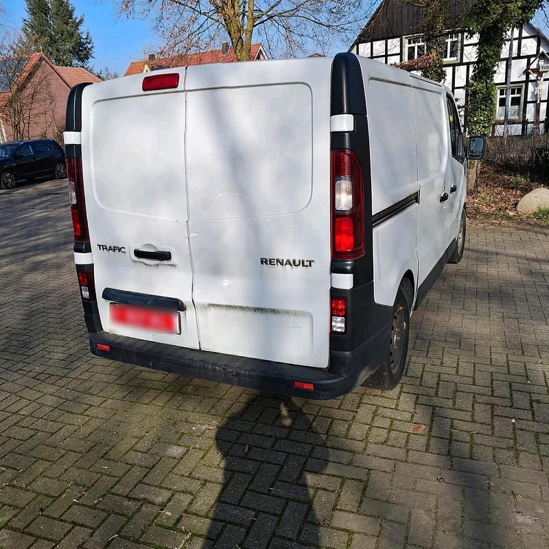 Gebraucht Renault Trafic 122 PS (89 kW) 2019 Weiß Van / Kleinbus