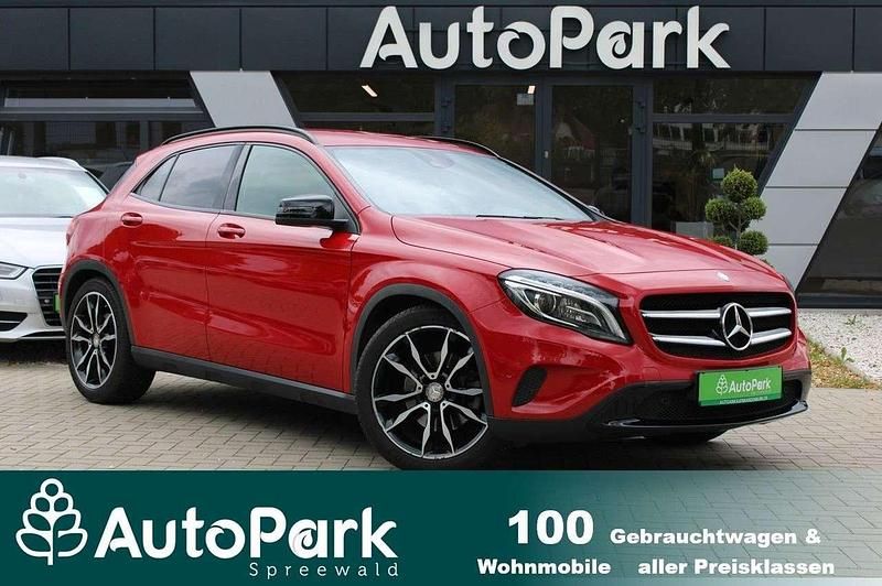 Rot Gebraucht 2014 Mercedes GLA250 SUV | 19.800 € (Fairer Preis) - Bild 1/3
