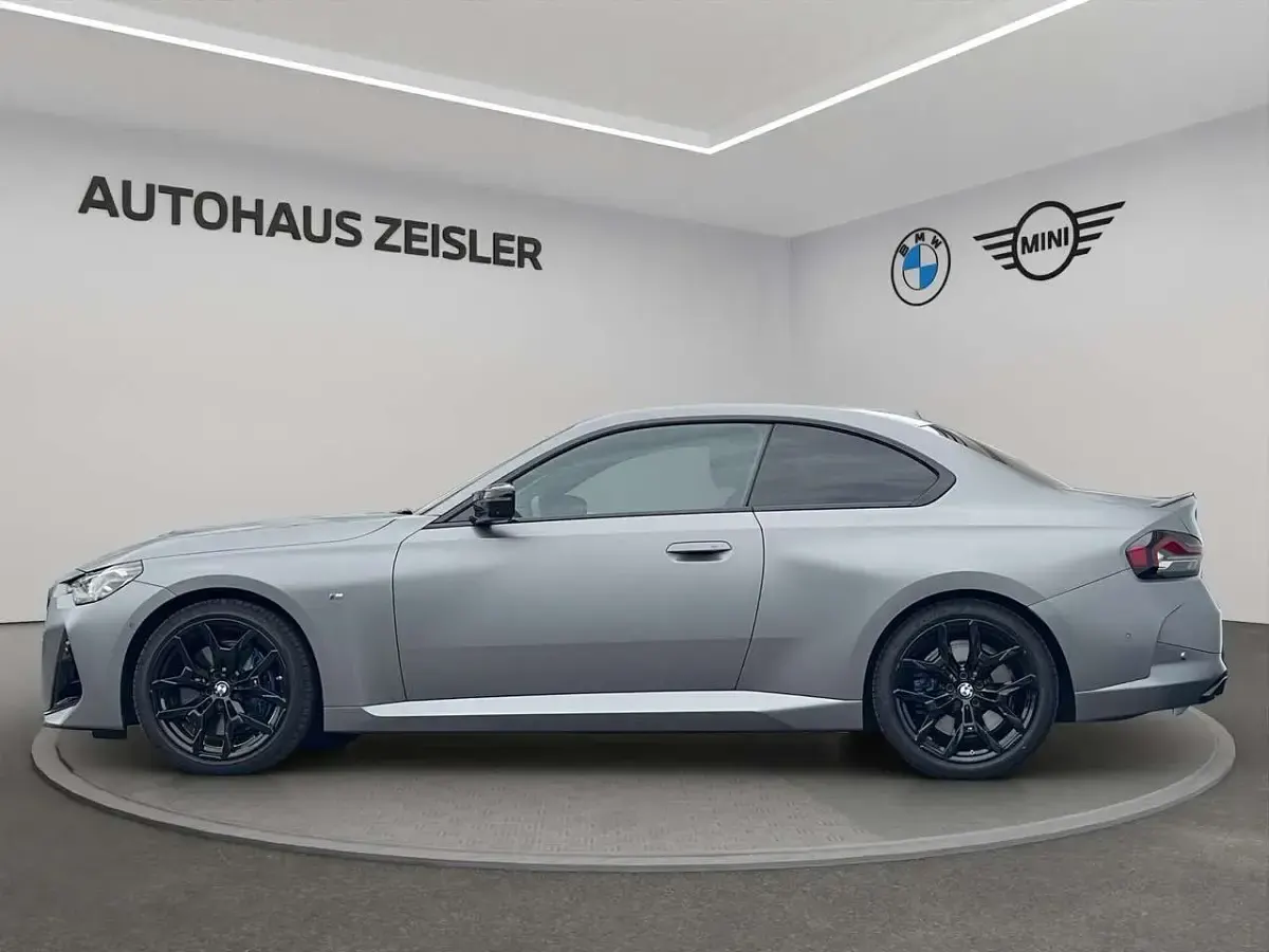 Gebraucht BMW M240i M Sport 374 PS (275 kW) 2025 Bmw individual frozen pure gre Coupé