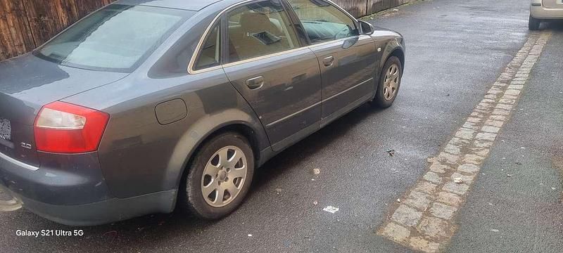 Usata Audi A4 131 CV (96 kW) 2002 Grigio Berlina