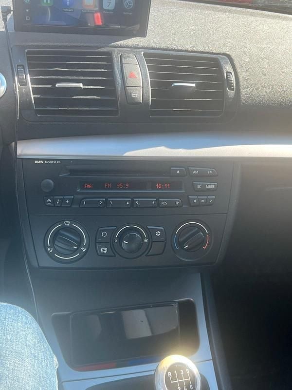 Gebraucht BMW 120 120 PS (88 kW) 2006 Schwarz Kleinwagen