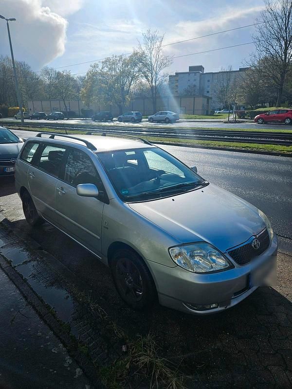 Gebraucht Toyota Corolla 110 PS (80 kW) 2004 Grau Kombi