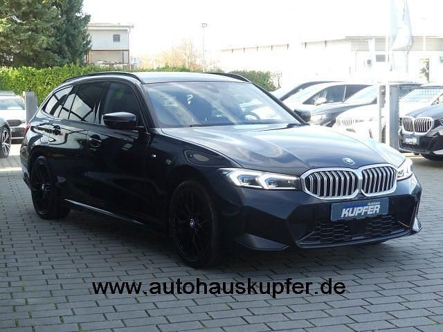 Gebraucht BMW 320 Performance 190 PS (139 kW) 2024 Schwarz Limousine
