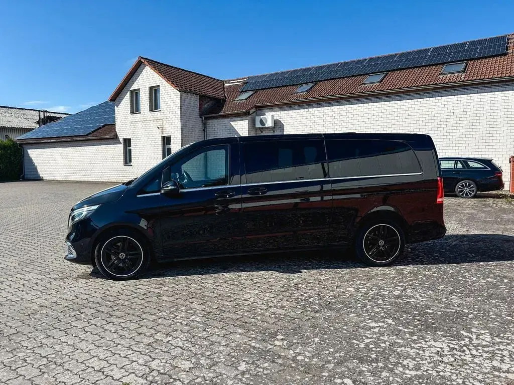 Gebraucht Mercedes V250 Avantgarde 190 PS (139 kW) 2019 Schwarz Van / Kleinbus