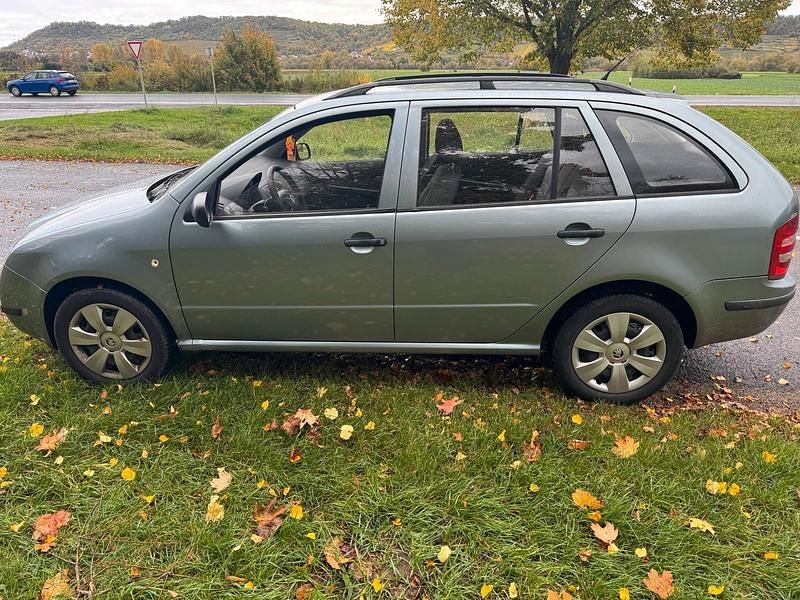 Gebraucht Skoda Fabia 64 PS (47 kW) 2003 Blau Kombi
