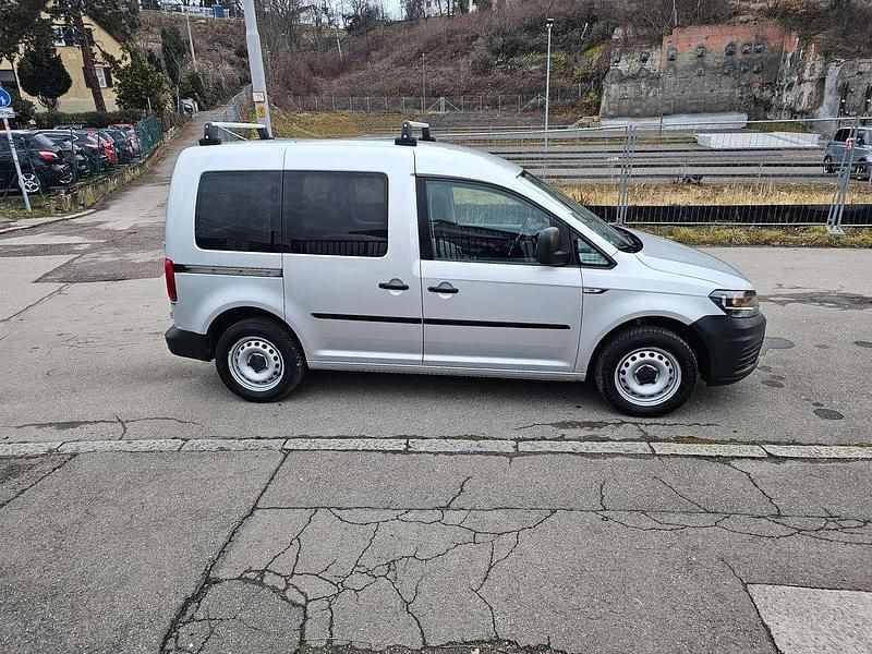 Gebraucht VW Caddy 102 PS (75 kW) 2016 Reflexsilber metallic Van / Kleinbus