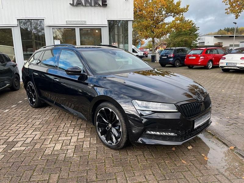 Gebraucht Skoda Superb SportLine 190 PS (139 kW) 2019 Schwarz Kombi