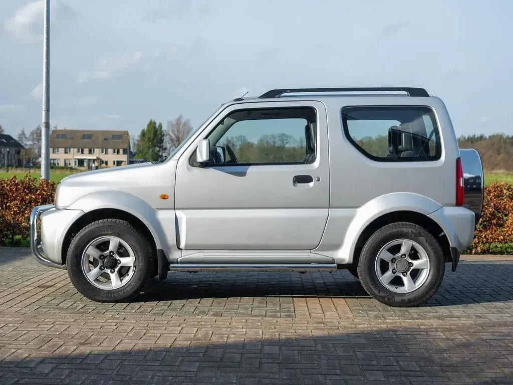 Gebraucht Suzuki Jimny Exclusive 86 PS (63 kW) 2008 Grau SUV