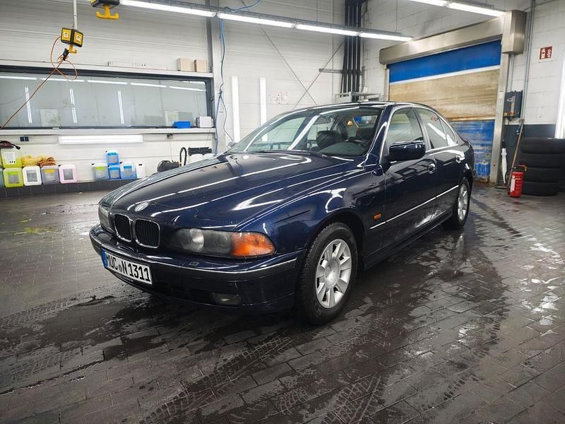 Gebraucht BMW 523 170 PS (125 kW) 1999 Blau Limousine
