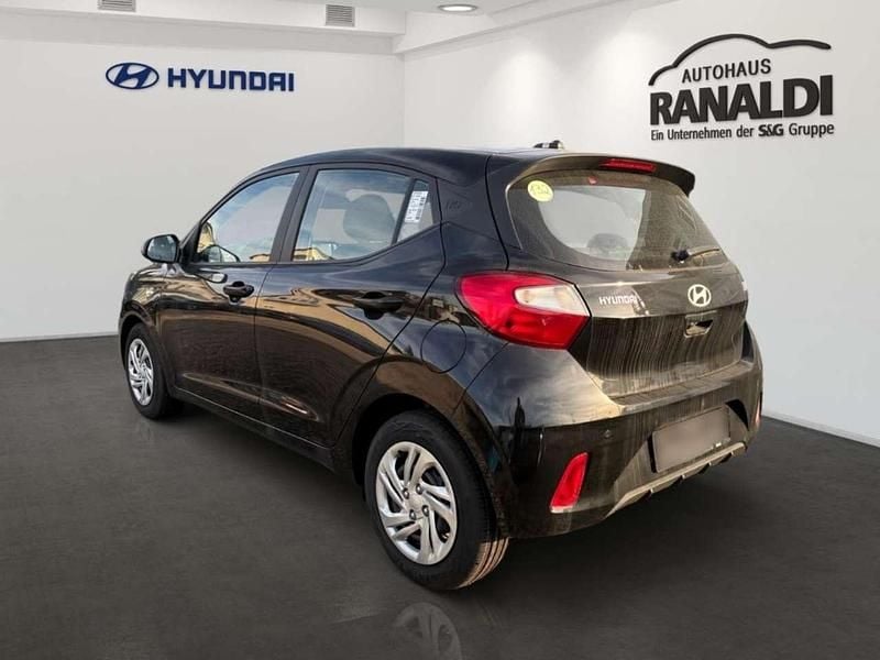 Neu Hyundai i10 Select 63 PS (46 kW) 2025 Phantom black Kleinwagen