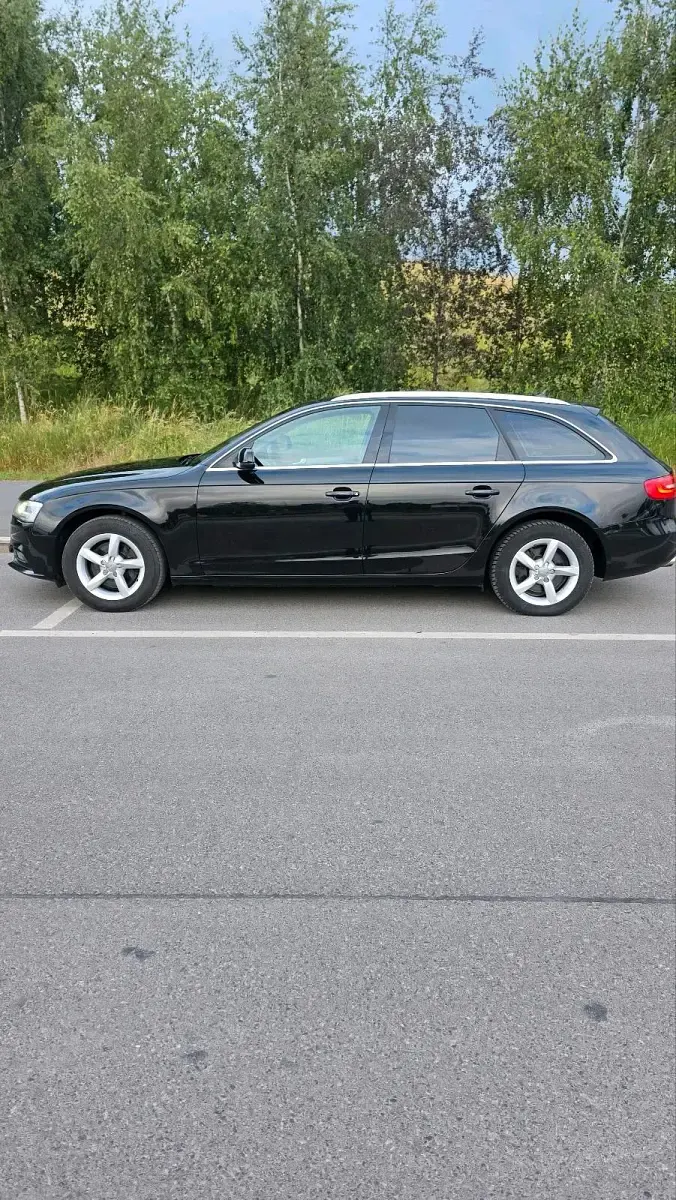 Gebraucht Audi A4 150 PS (110 kW) 2012 Schwarz Kombi