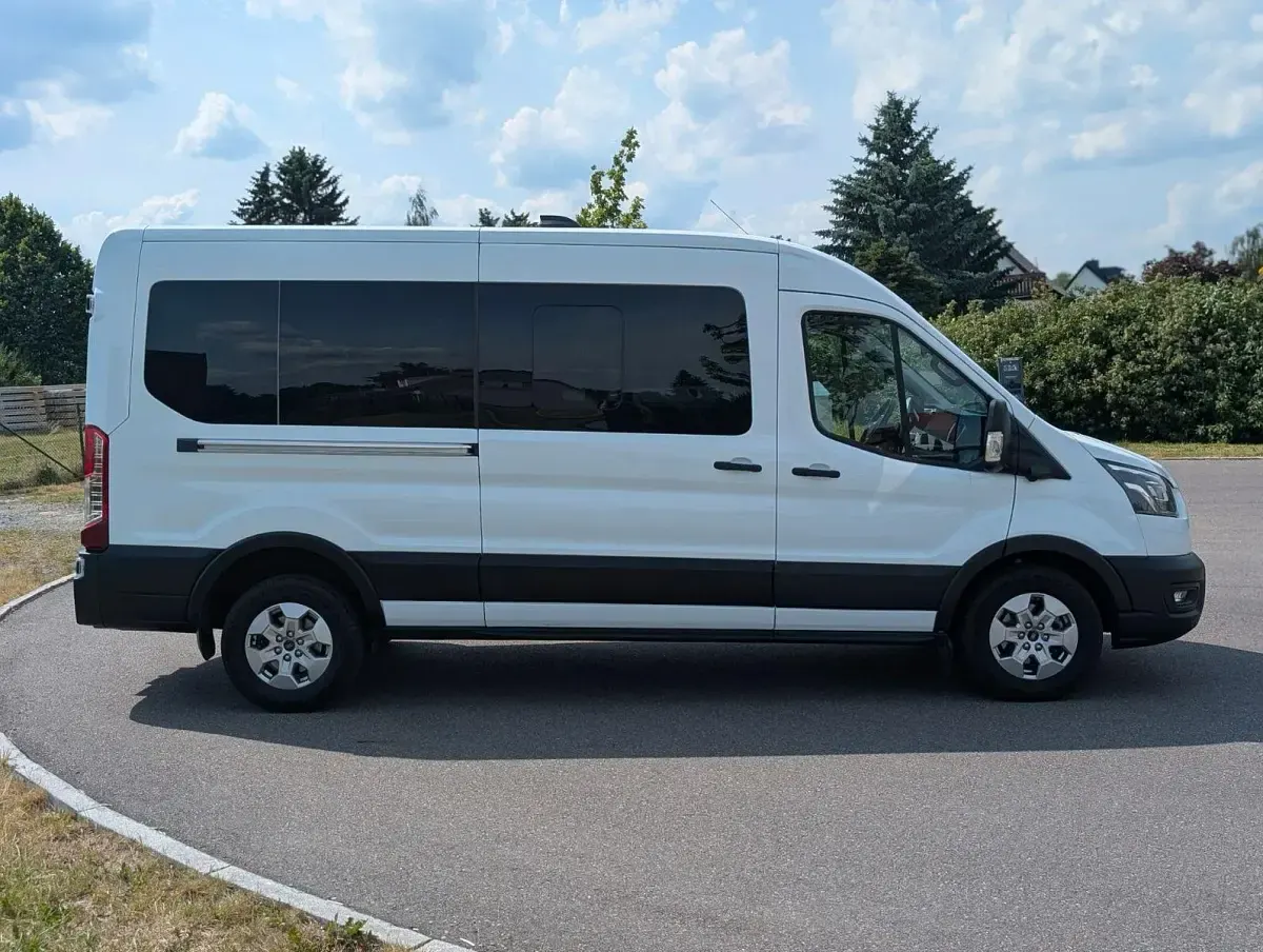 Gebraucht Ford Transit 150 PS (110 kW) 2025 Weiß Van / Kleinbus