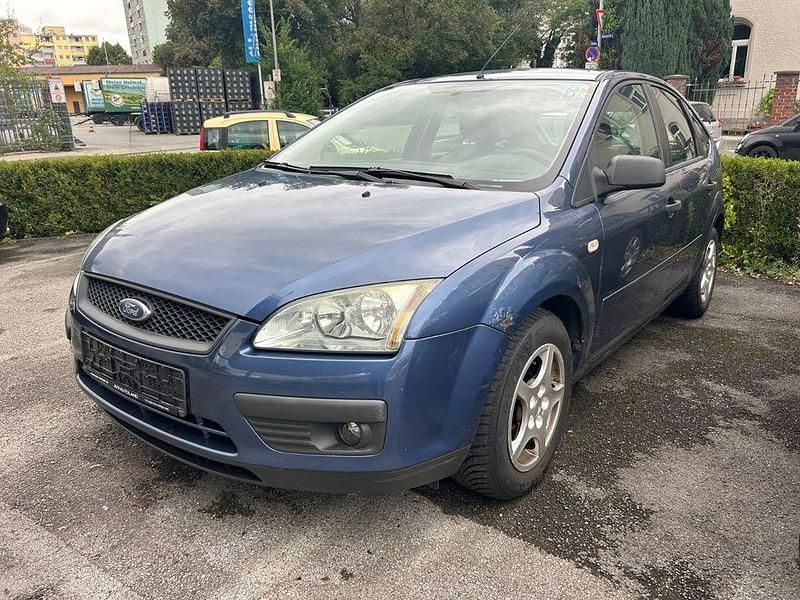 Gebraucht 2006 Ford Focus Trend Limousine | 599 € (Superpreis) - Bild 1/4