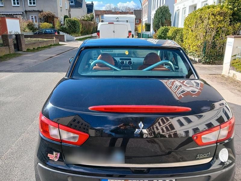 Second-hand Mitsubishi Colt 109 CP (80 kW) 2006 Negru Cabrio