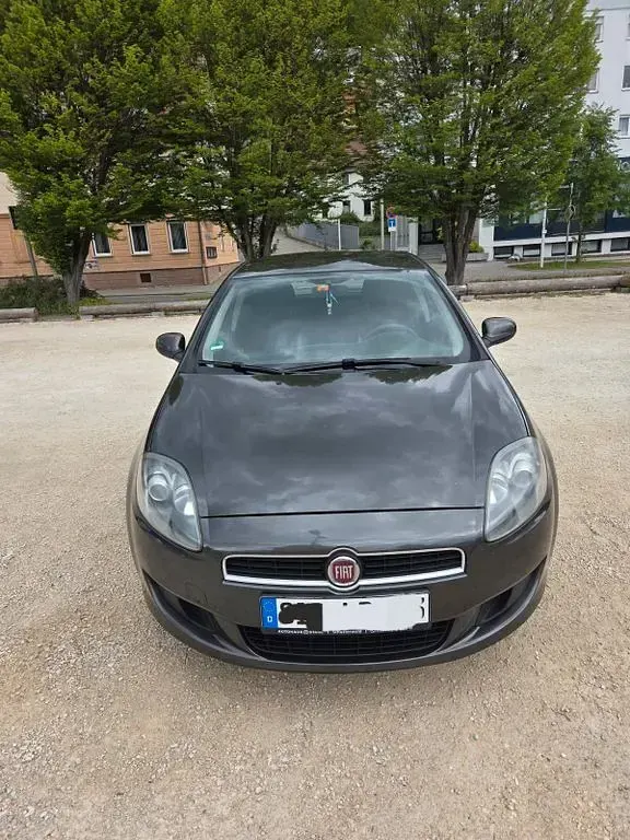Gebraucht Fiat Bravo Dynamic 90 PS (66 kW) 2010 Grau Kleinwagen
