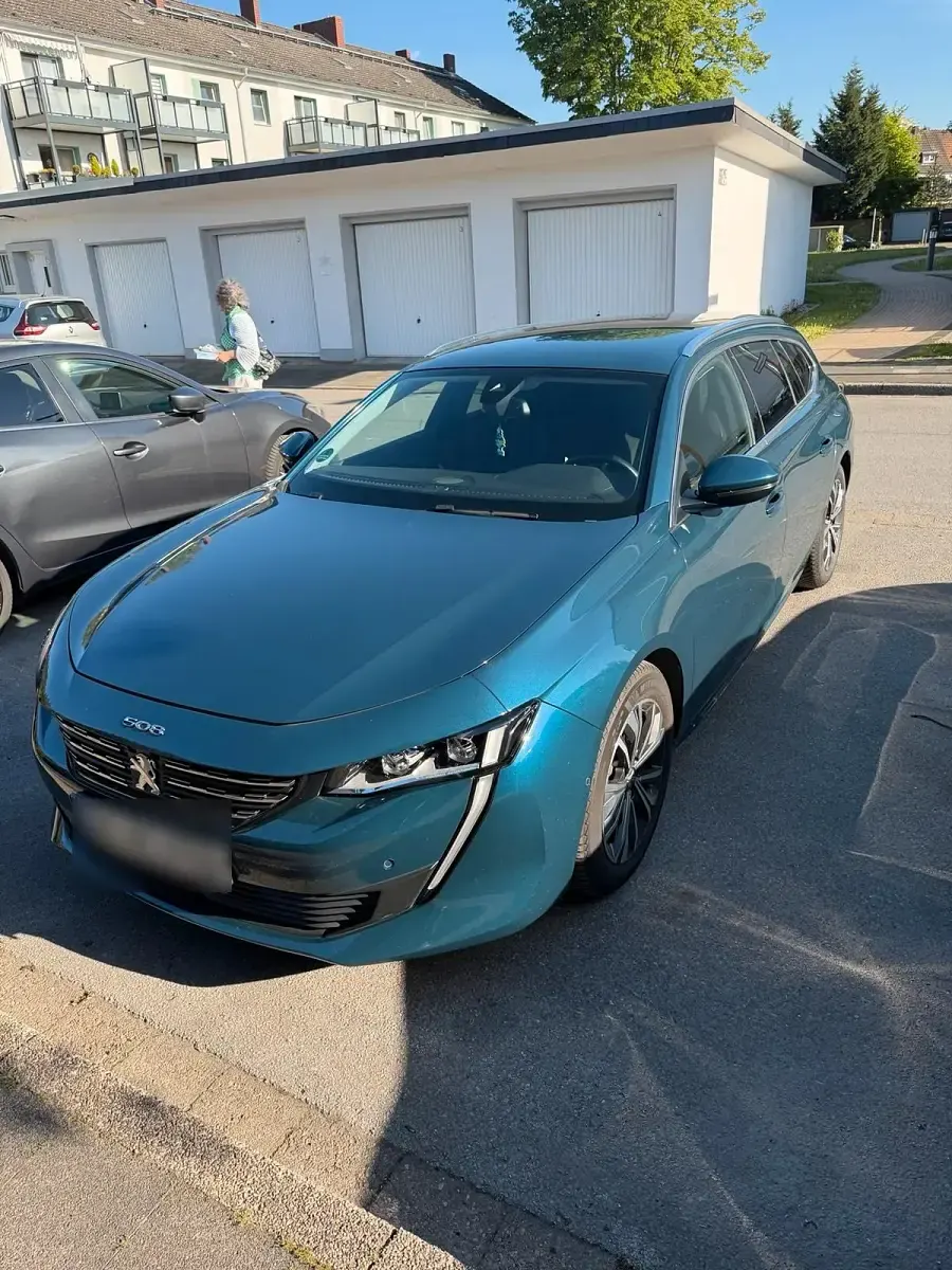 Gebraucht Peugeot 508 Allure 131 PS (96 kW) 2021 Blau Kombi