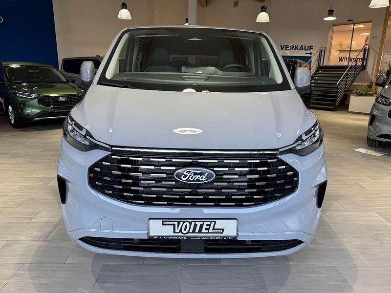 Neu Ford Tourneo Titanium X 170 PS (125 kW) 2026 Grau Van / Kleinbus