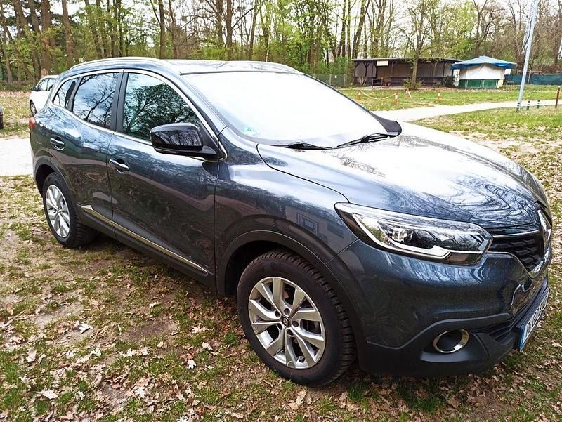 Gebraucht Renault Kadjar LIMITED 131 PS (96 kW) 2018 Grau SUV