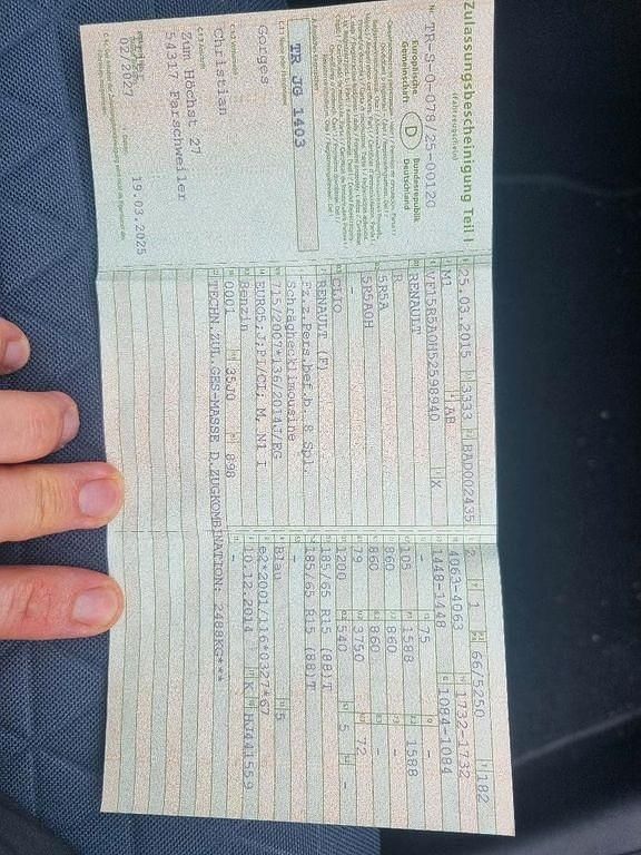 Gebraucht Renault Clio IV Experience 90 PS (66 kW) 2015 Blau Limousine