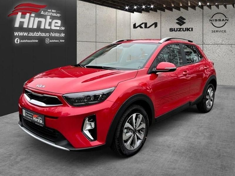 Beg) signal red m (rot Gebraucht 2024 Kia Stonic Vision SUV | 20.975 € (Fairer Preis) - Bild 1/3