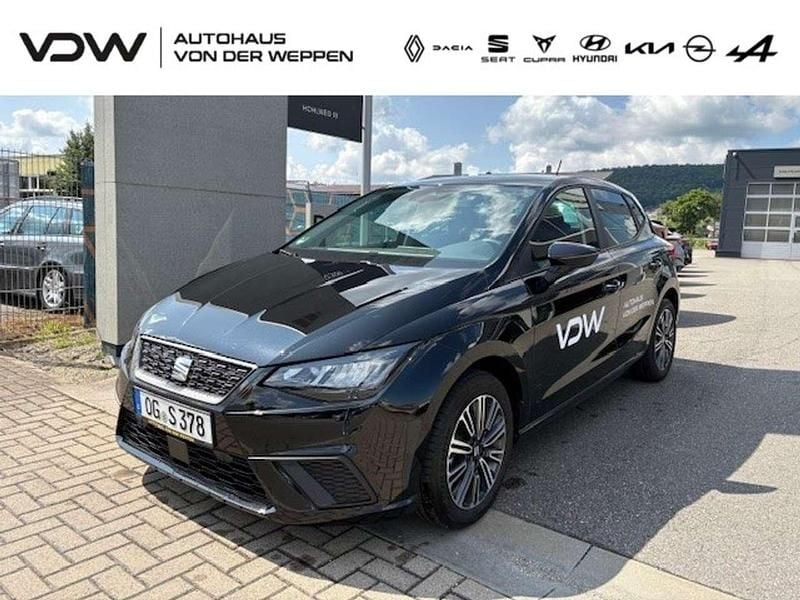 Mitternachtsschwarz Gebraucht 2025 Seat Ibiza Style Limousine | 21.950 € (Fairer Preis) - Bild 1/4