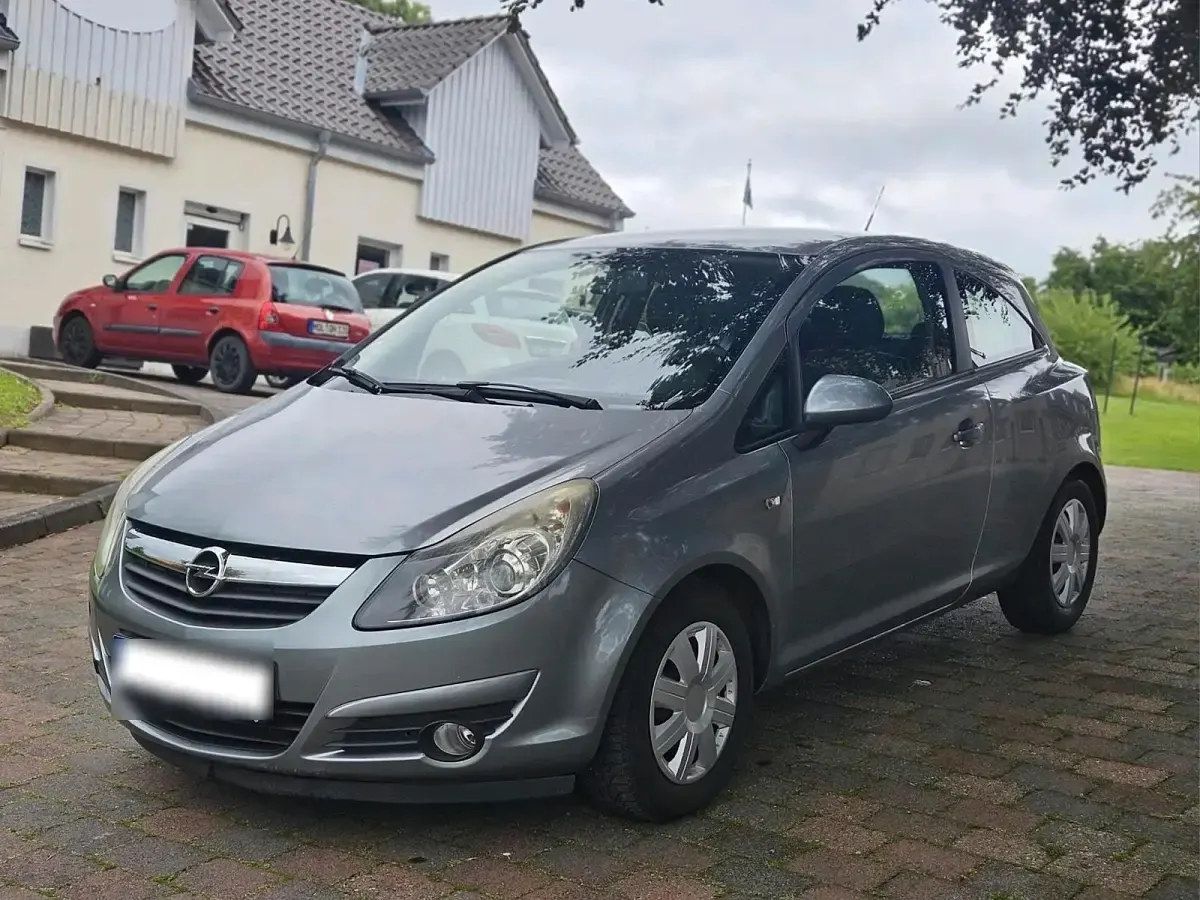 Gebraucht Opel Corsa Selection 101 PS (74 kW) 2010 Grau Kleinwagen